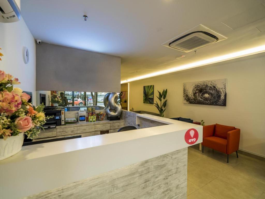 Oyo 264 City Edge Hotel Kuala Lumpur Exterior photo